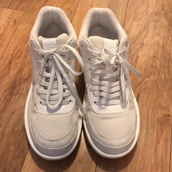 Girls White Highland Ugg High Top Sneakers - size 4us - Picture 2 of 7